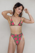 Lokahi Vaha scrunch triangle bikini top – seamless Hawaiian swimwear designed in Hawaiʻi